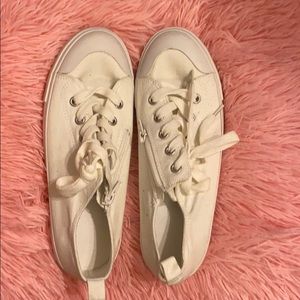 White NWOT Kids HM Canvas Shoe